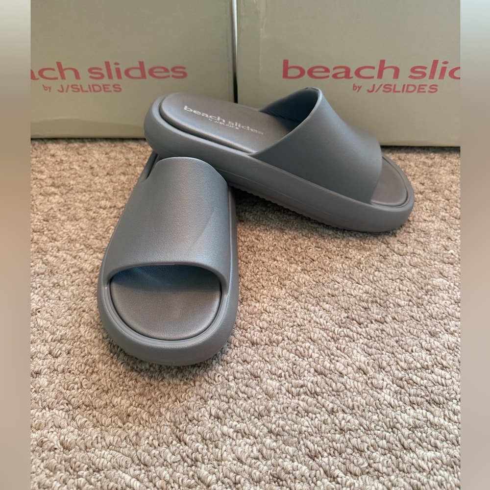 🛍️🛍️SALE J/Slides Gray Beach Slides